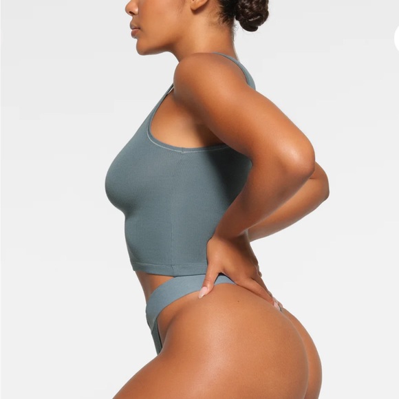 🦋NEW SKIMS COTTON RIBBED TANK IN KYANITE M XL - Picture 2 of 5